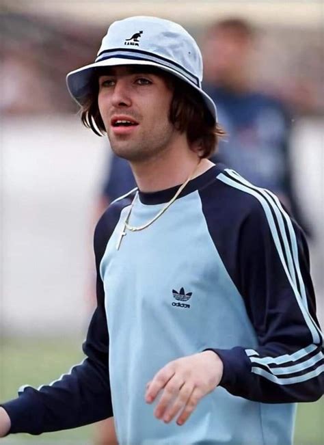 liam gallagher bucket hat